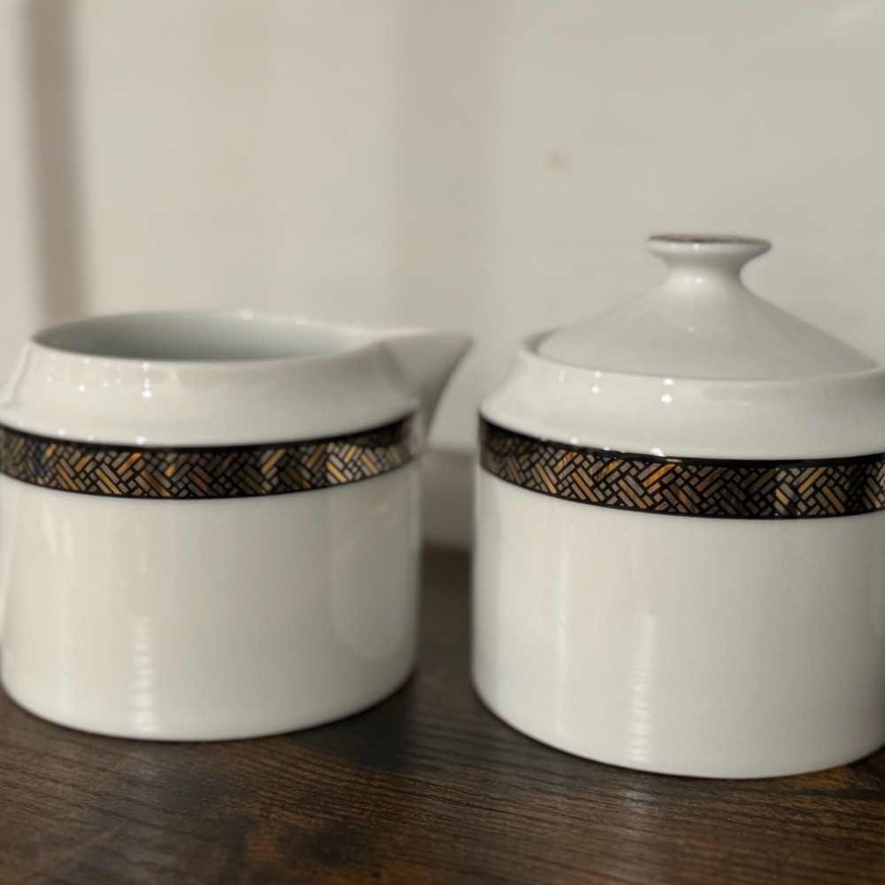 Sugar Bowl w/ Lid & Creamer Matching Set